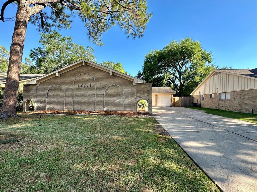 Property Photo:  12331 Wedgehill Lane  TX 77077 