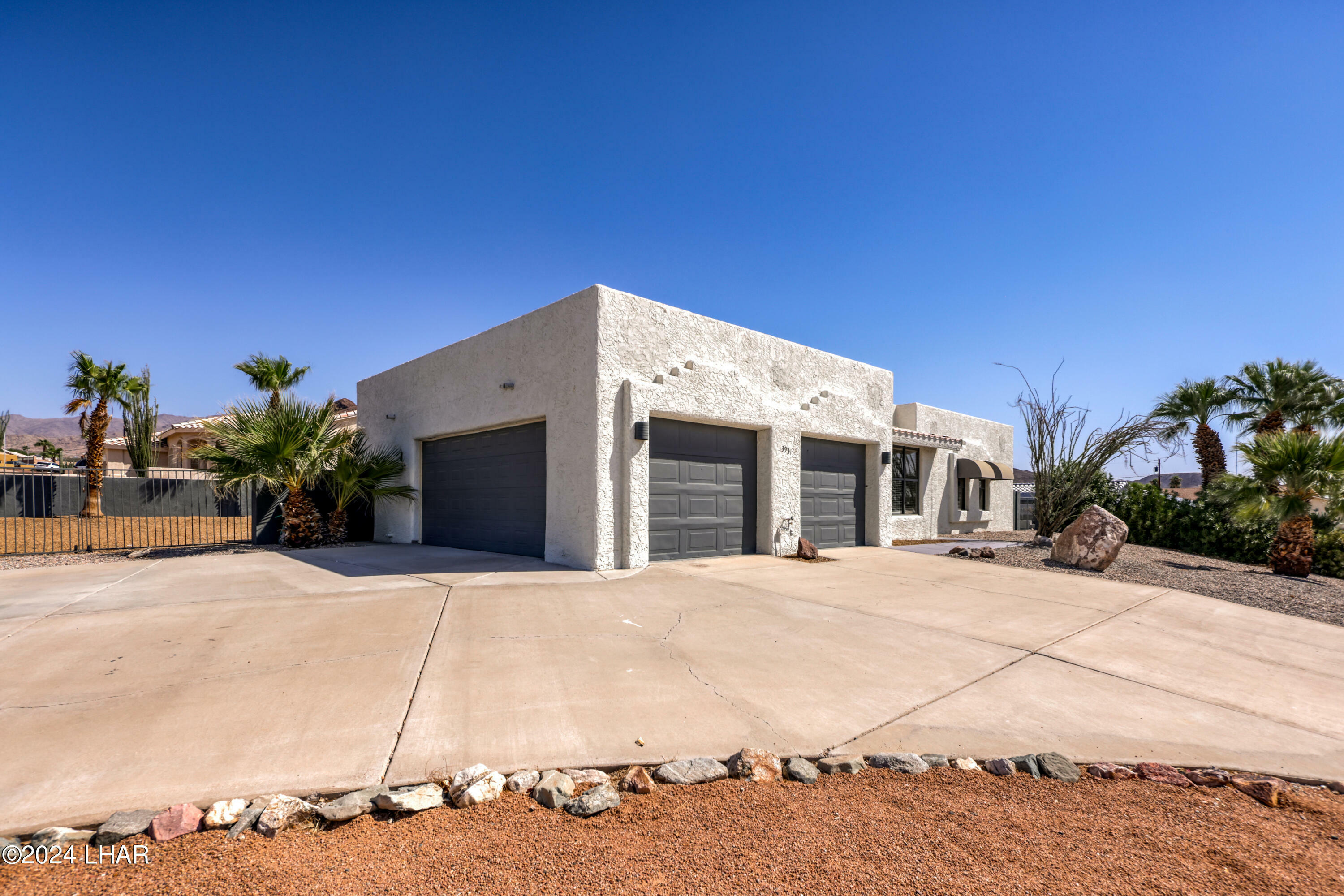 Property Photo:  3931 McCulloch Blvd  AZ 86406 