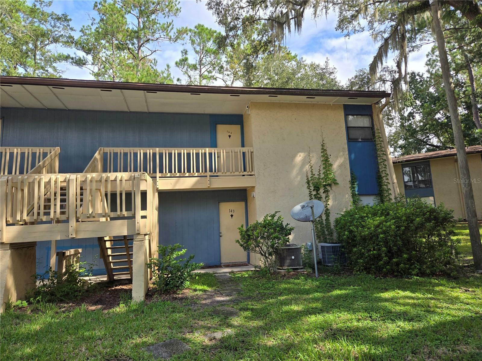 Property Photo: 2811 SW Archer Road R-143 FL 32608