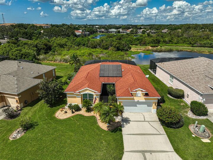 Property Photo: 4915 Avon Lane FL 34238