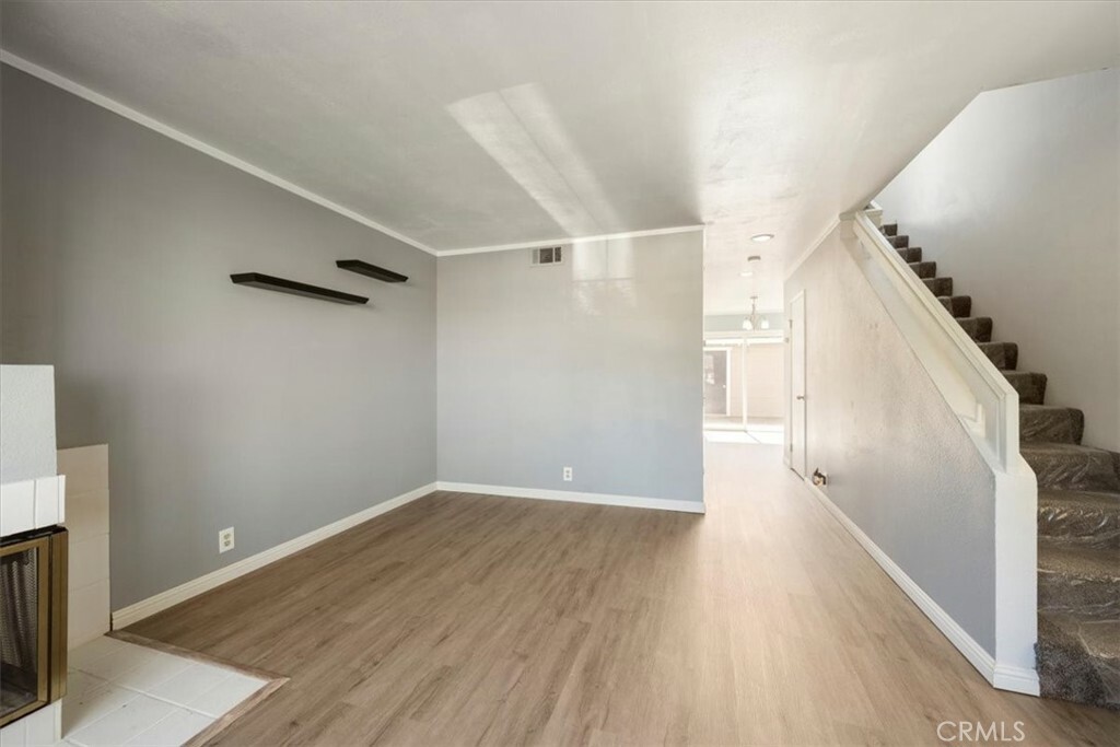 Property Photo:  1008 W Chestnut Avenue  CA 93436 