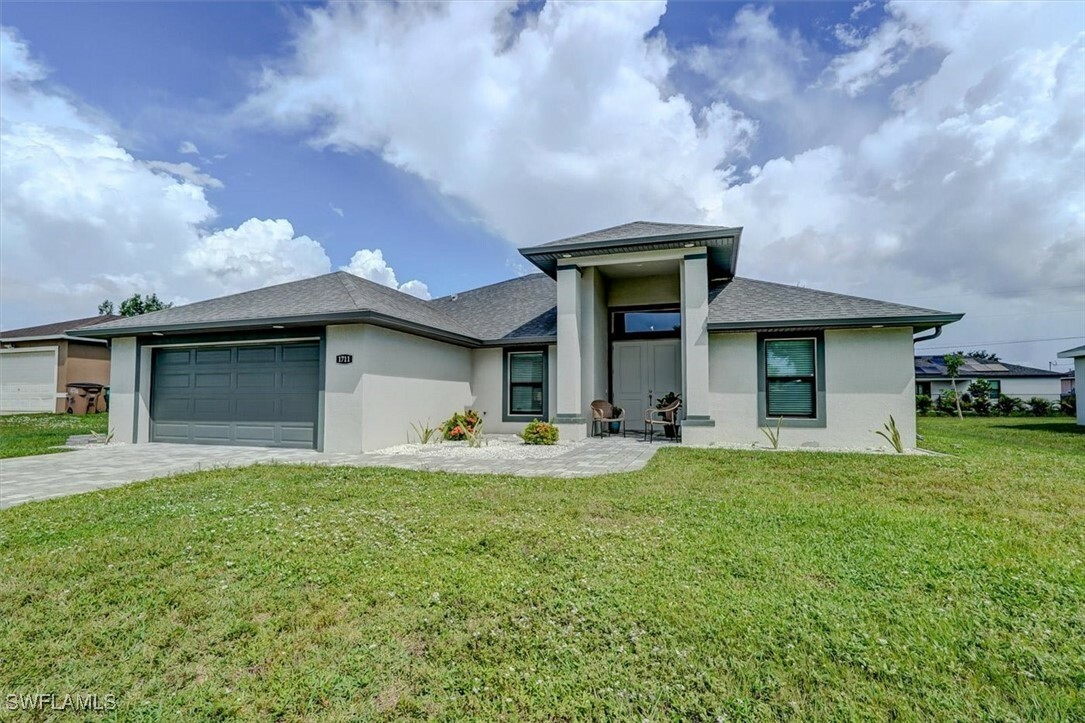 Property Photo:  1711 SW 2nd Place  FL 33991 