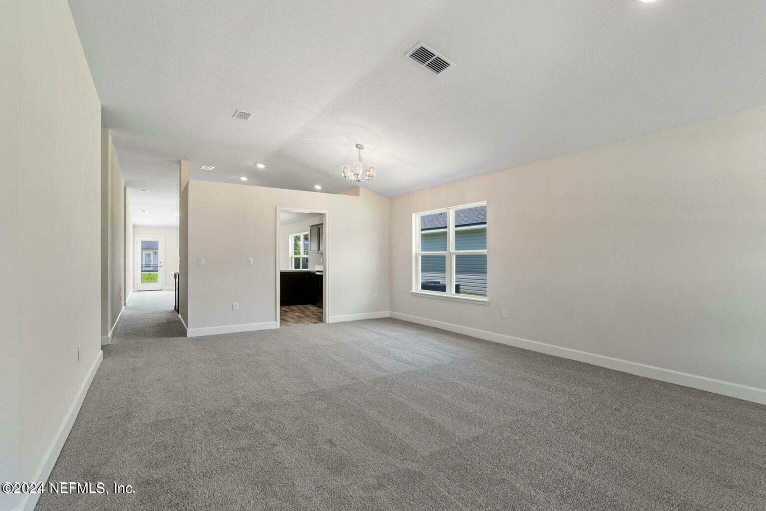 Property Photo: 8160 Elsdon Street FL 32219