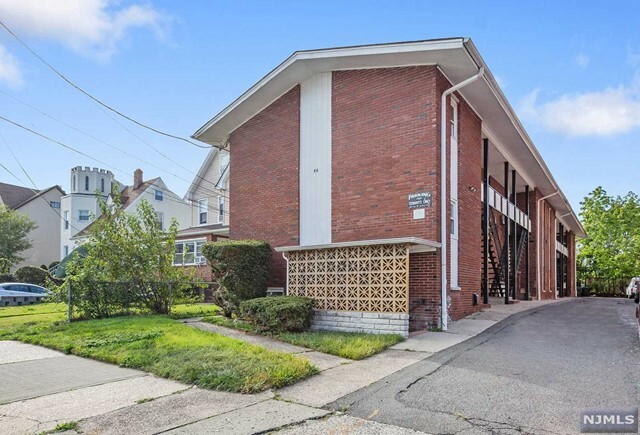 Property Photo:  86 Chestnut Street 3  NJ 07070 