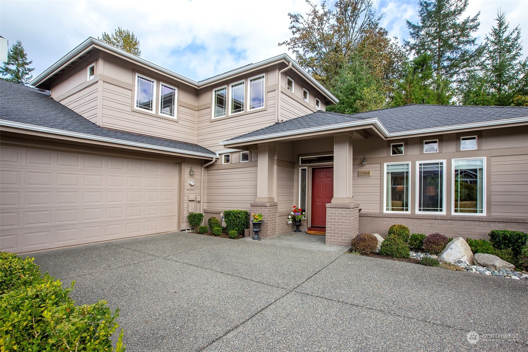 Property Photo:  11664 239th Avenue NE  WA 98053 