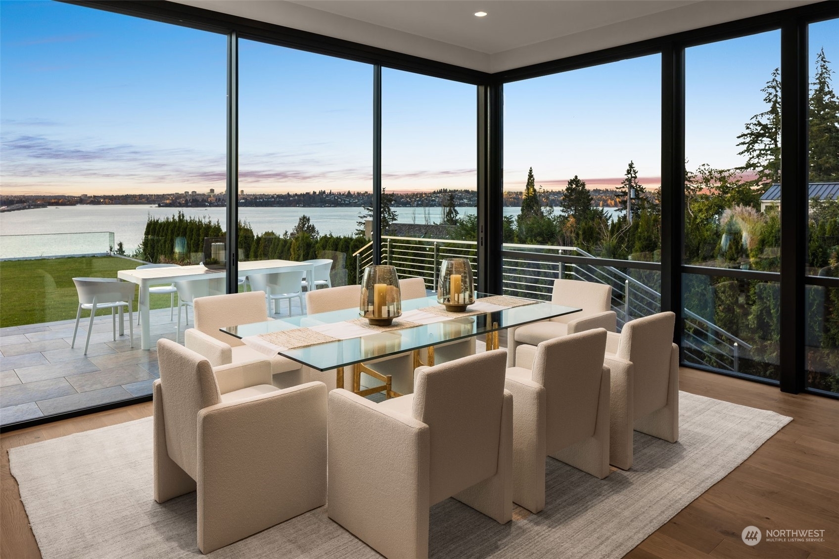 Property Photo: 3263 Evergreen Point Road WA 98039