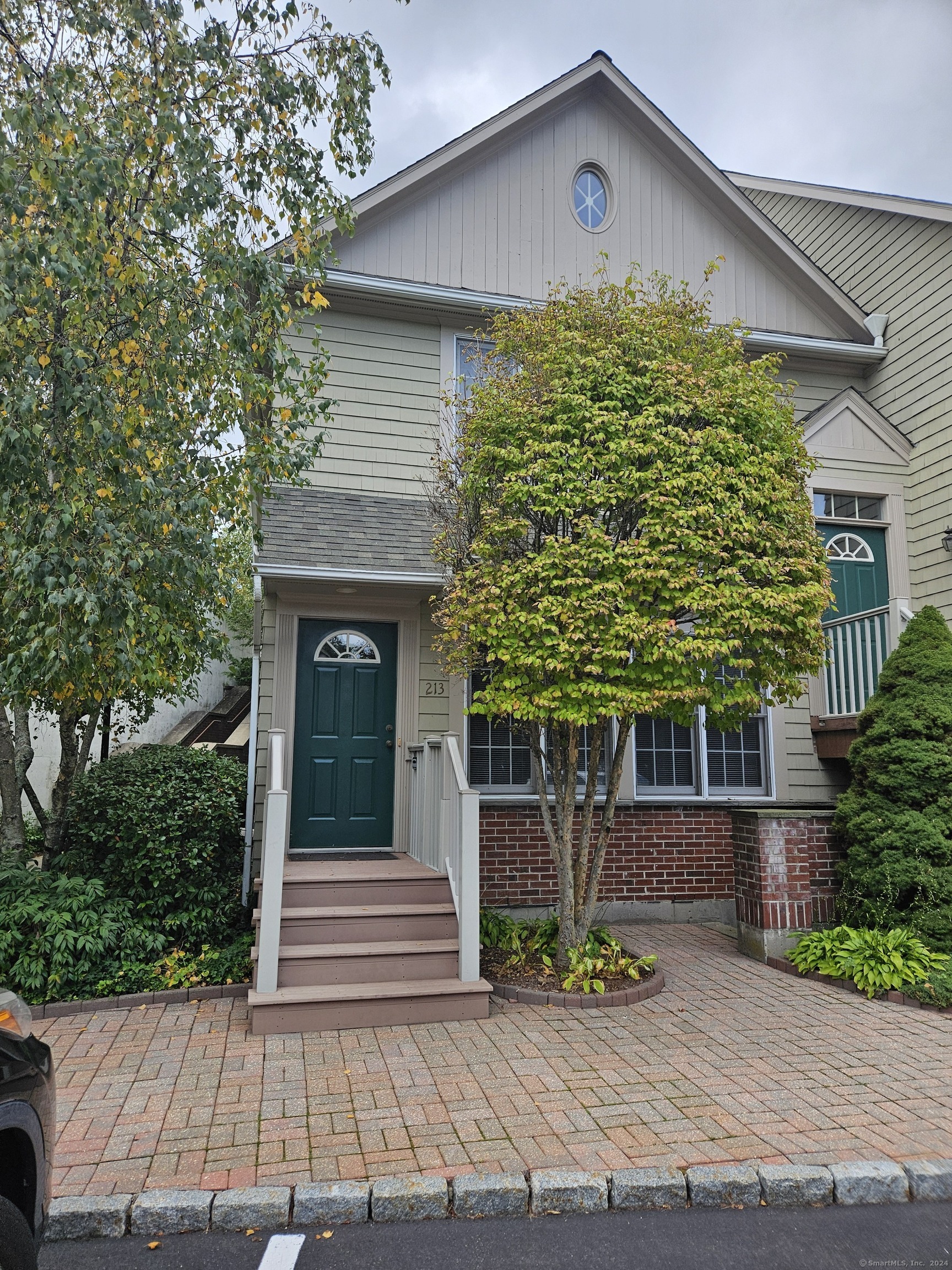 79 Locust Avenue Apt 213  New Canaan CT 06840 photo