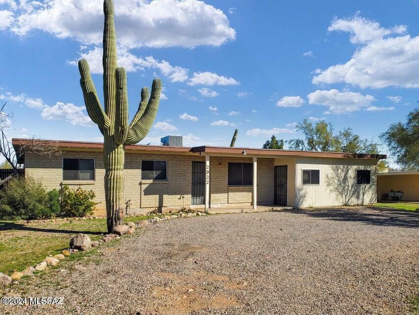 2922 W Ironwood Hill Drive  Tucson AZ 85745 photo