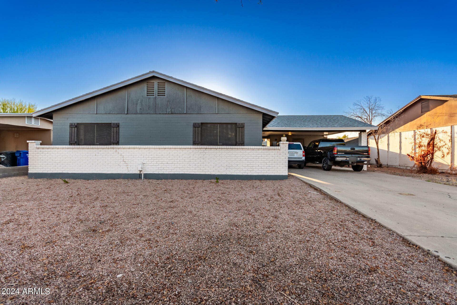 Property Photo:  1040 S Kachina --  AZ 85204 