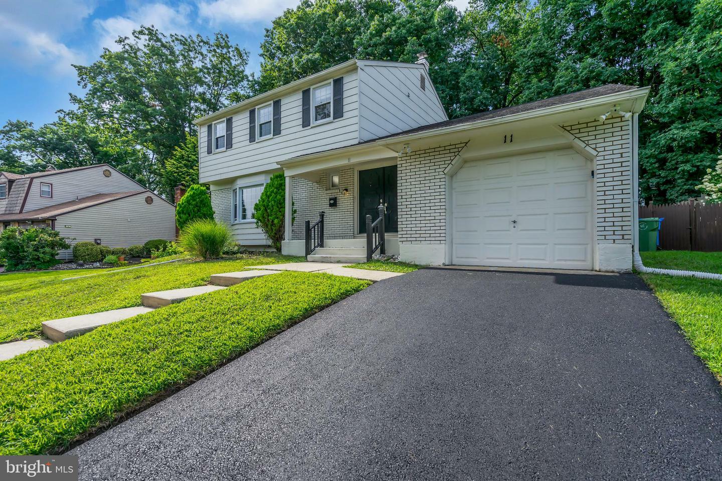 Property Photo:  11 Darien Drive  NJ 08003 