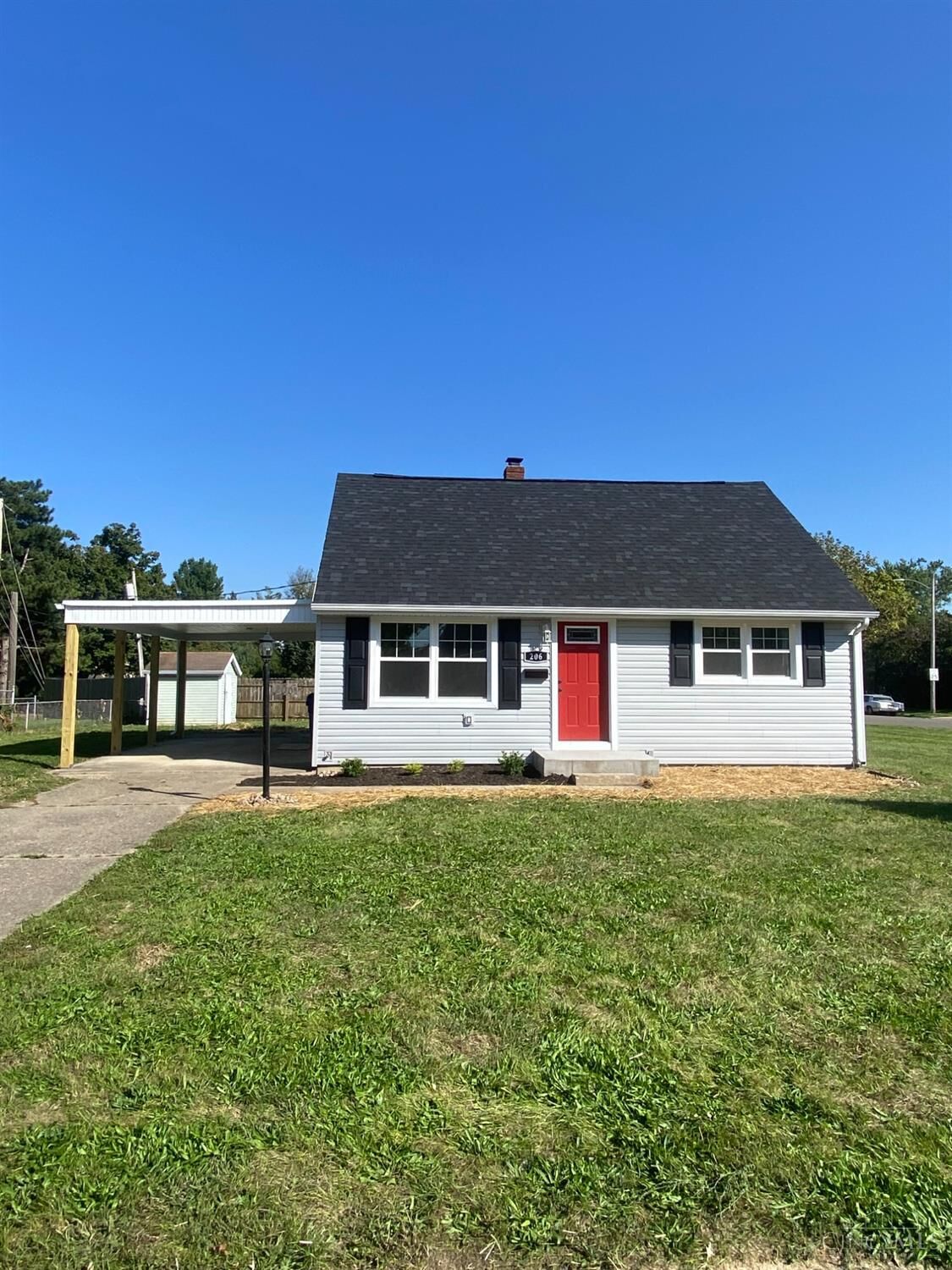 Property Photo: 206 Hatherly Drive OH 45013