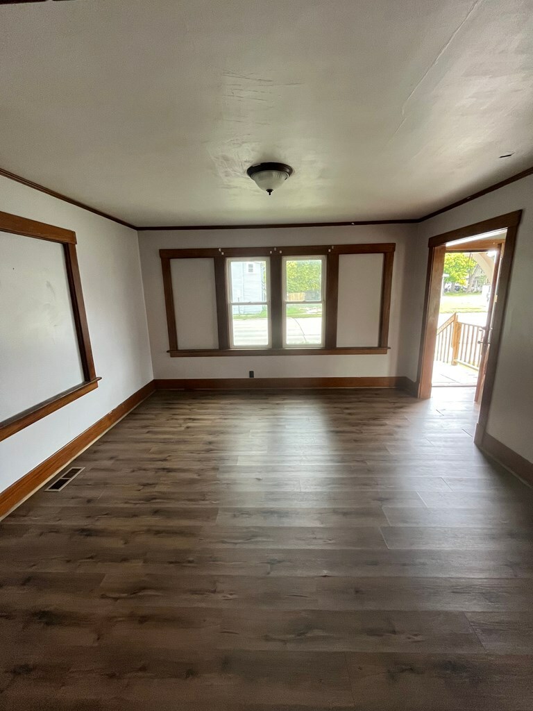 Property Photo:  505 North 15th Street  IA 50501 