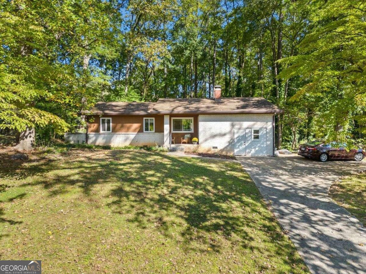 Property Photo:  5051 Heather Road SE  GA 30082 