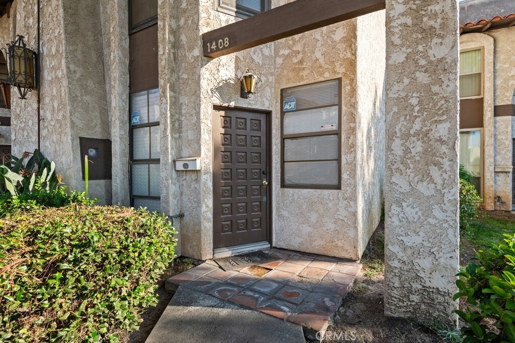 Property Photo:  1408 Everton Place  CA 92507 