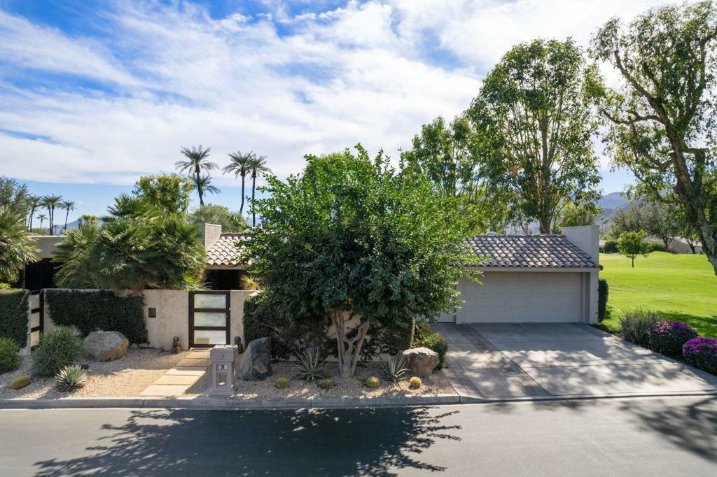 Property Photo:  26 Stanford Drive  CA 92270 