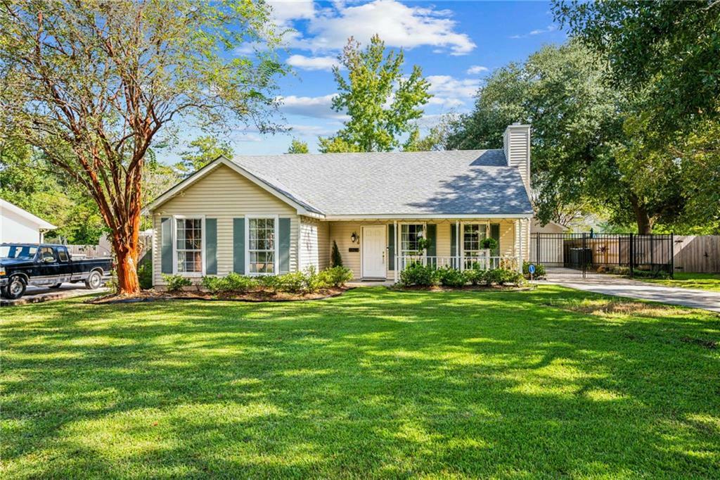 Property Photo: 510 W 19th Avenue LA 70433
