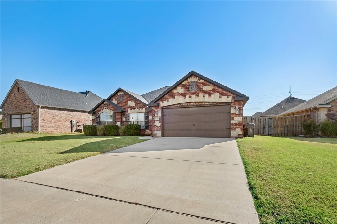 Property Photo:  6203 S 37th Street  AR 72758 