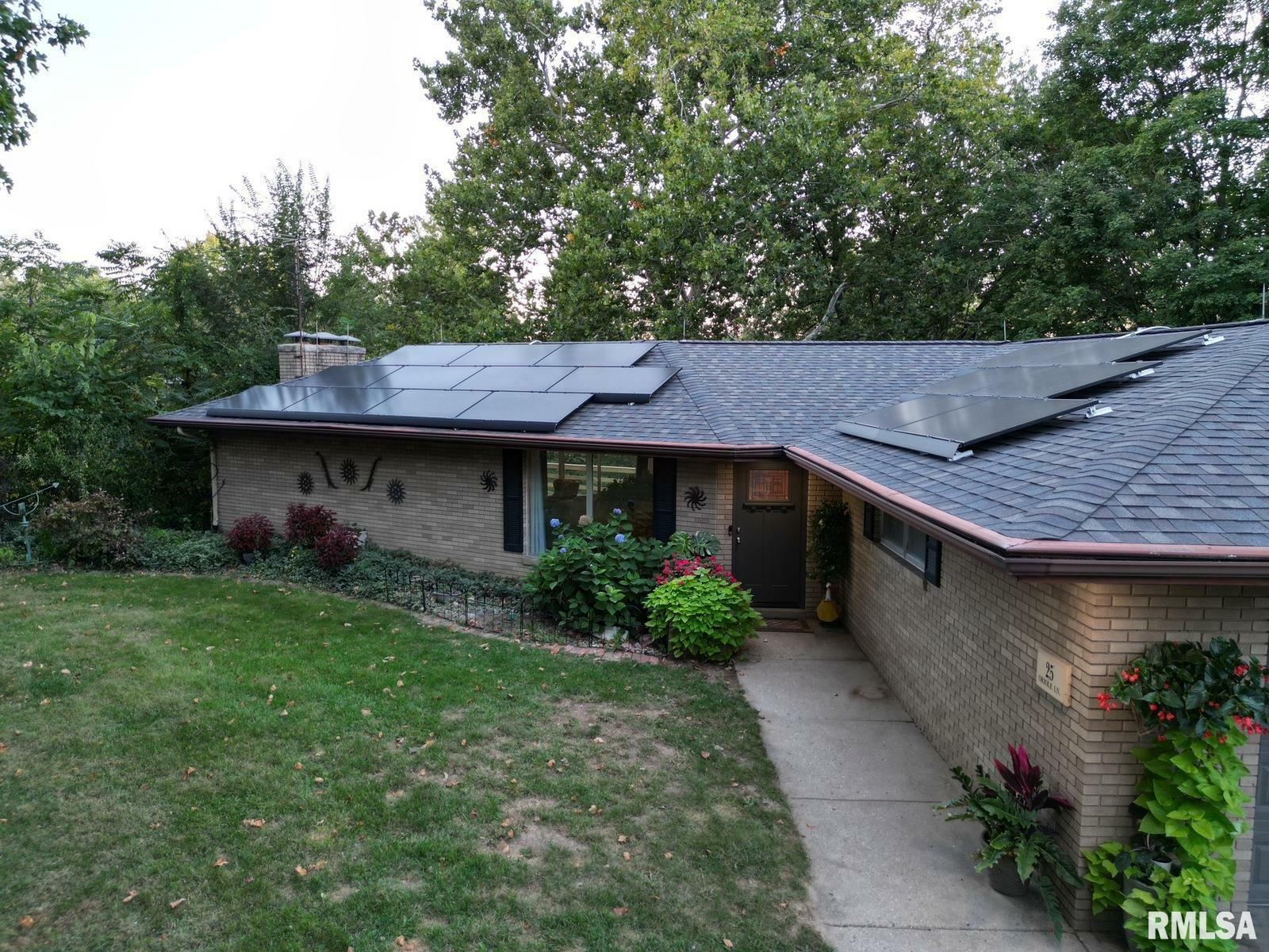 Property Photo:  25 Oriole Lane  IL 61554 