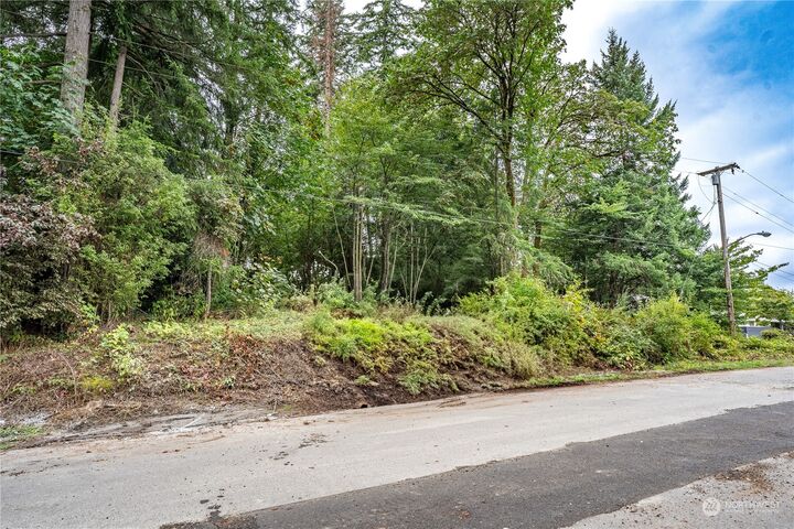 Property Photo: 777 Sunset Lane W WA 98366