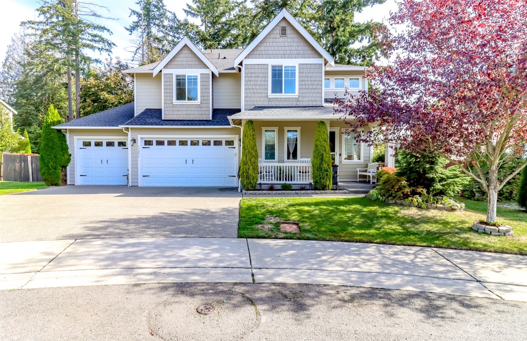 Property Photo:  11211  Ashton Avenue E  WA 98391 