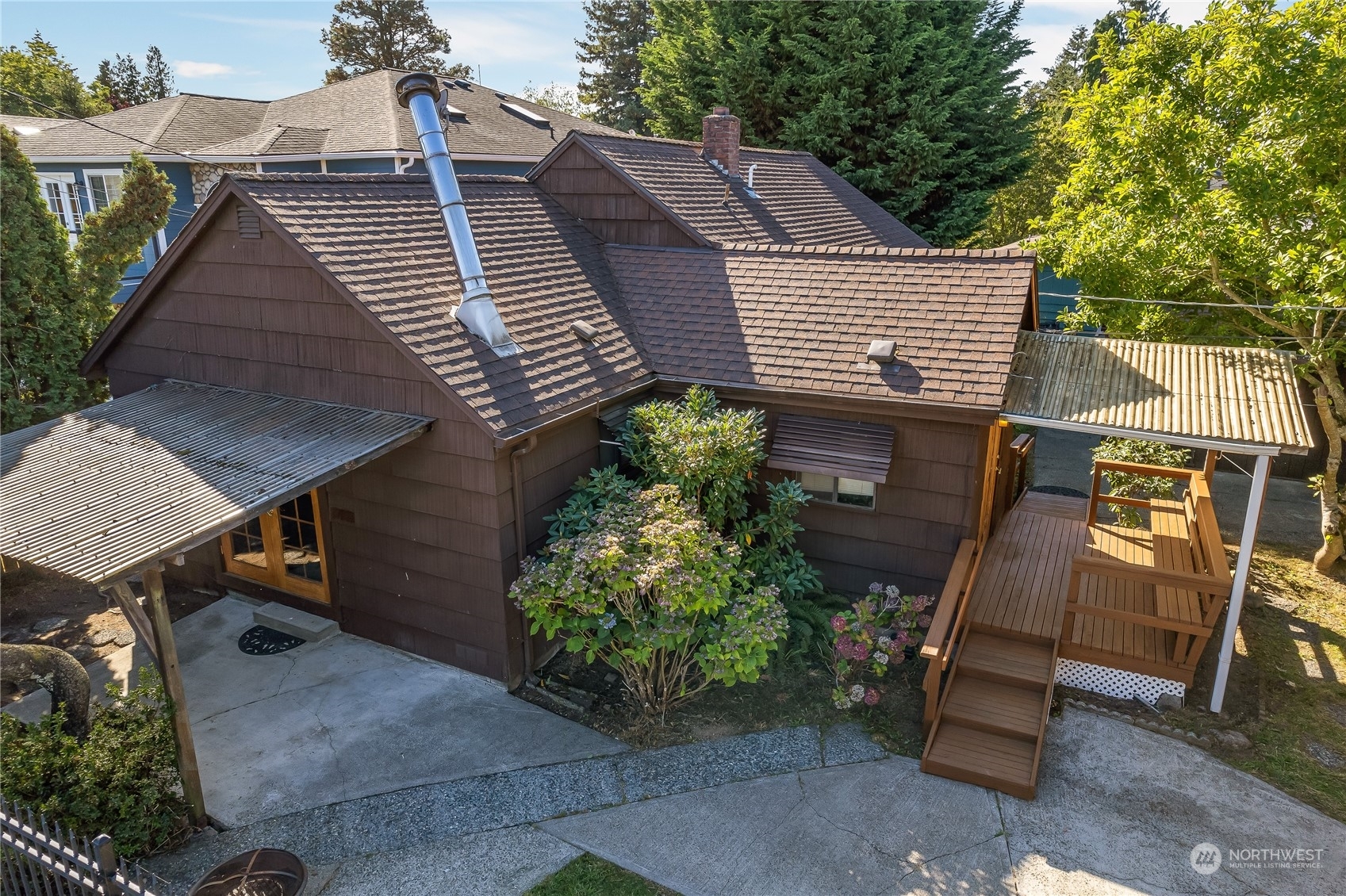 Property Photo:  10803  2nd Avenue SW  WA 98146 