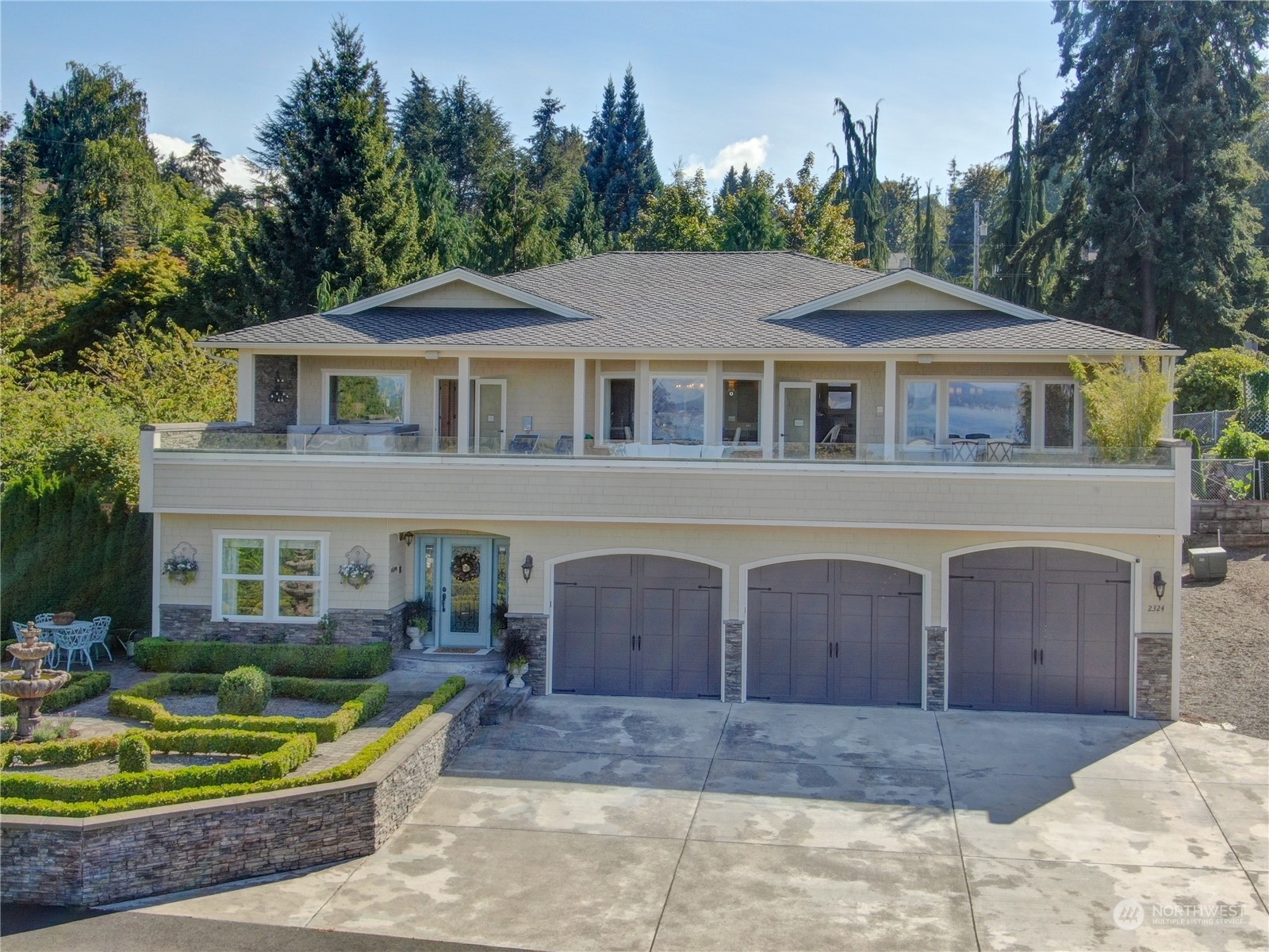 2324 Hillside Lane  Everett WA 98203 photo