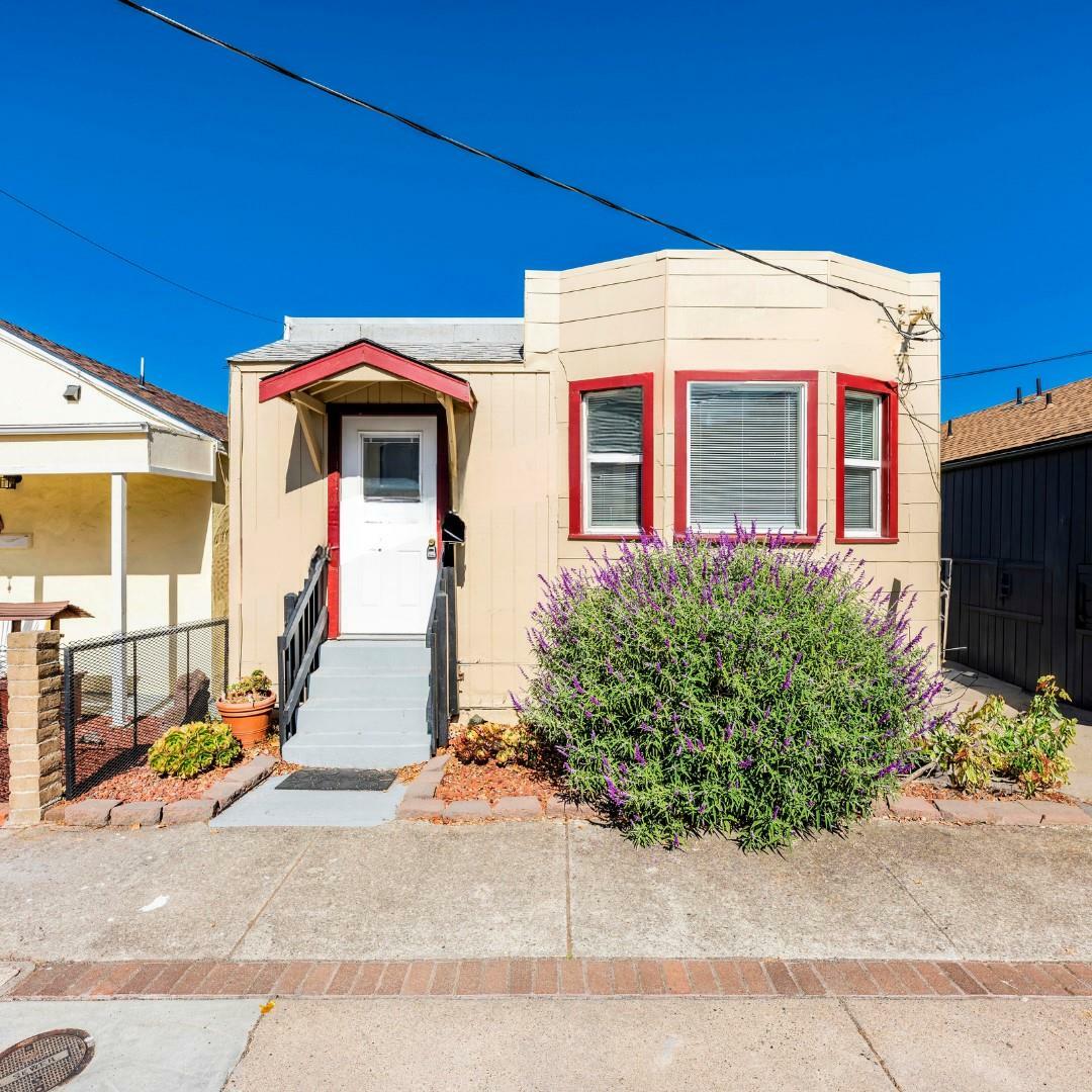 Property Photo:  150 Monterey Street  CA 94005 