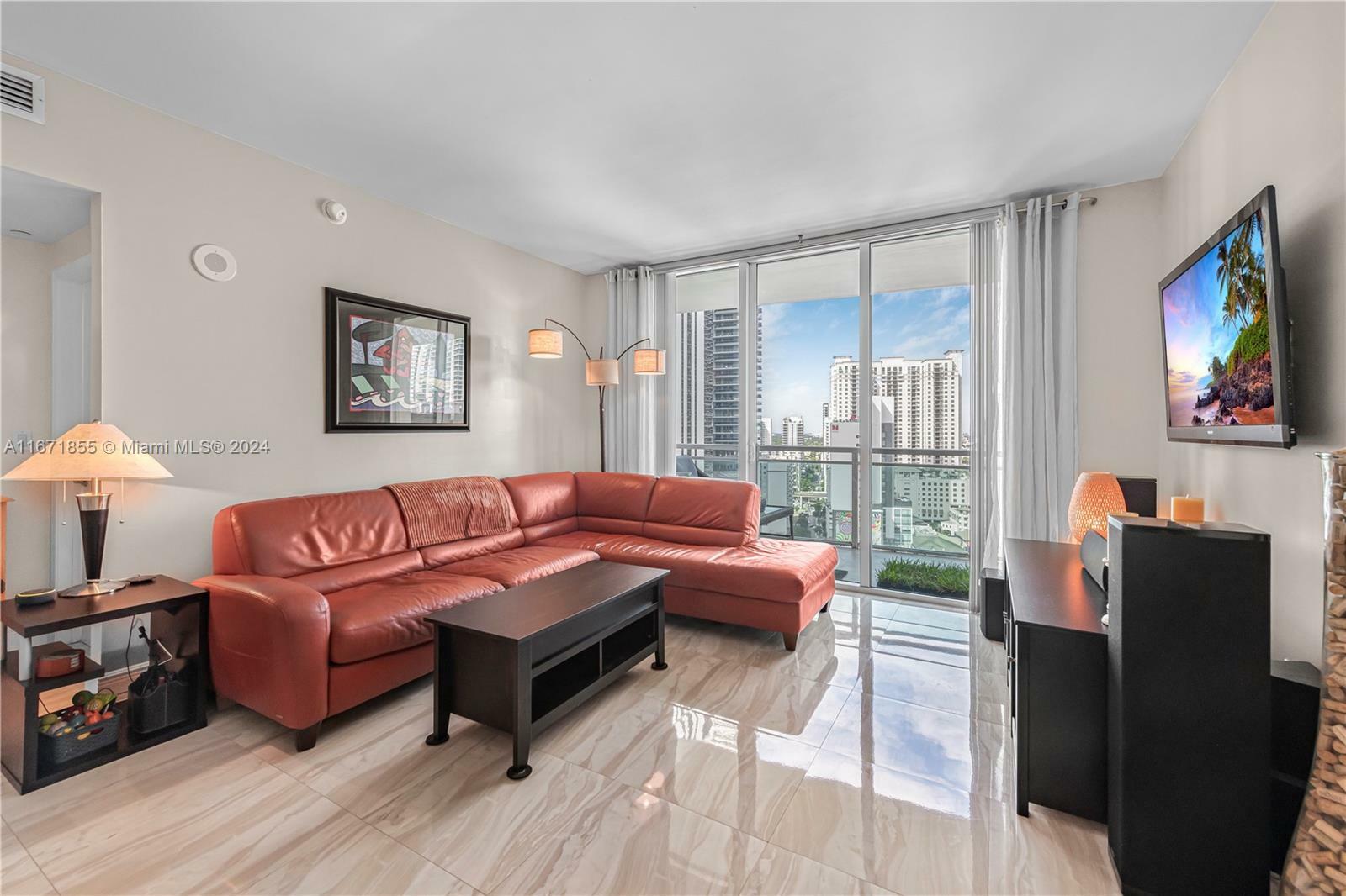 Property Photo:  951 Brickell Ave 2107  FL 33131 