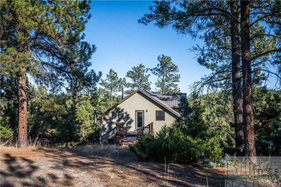 Property Photo: 91 Upper Hawk Valley Rd MT 59019