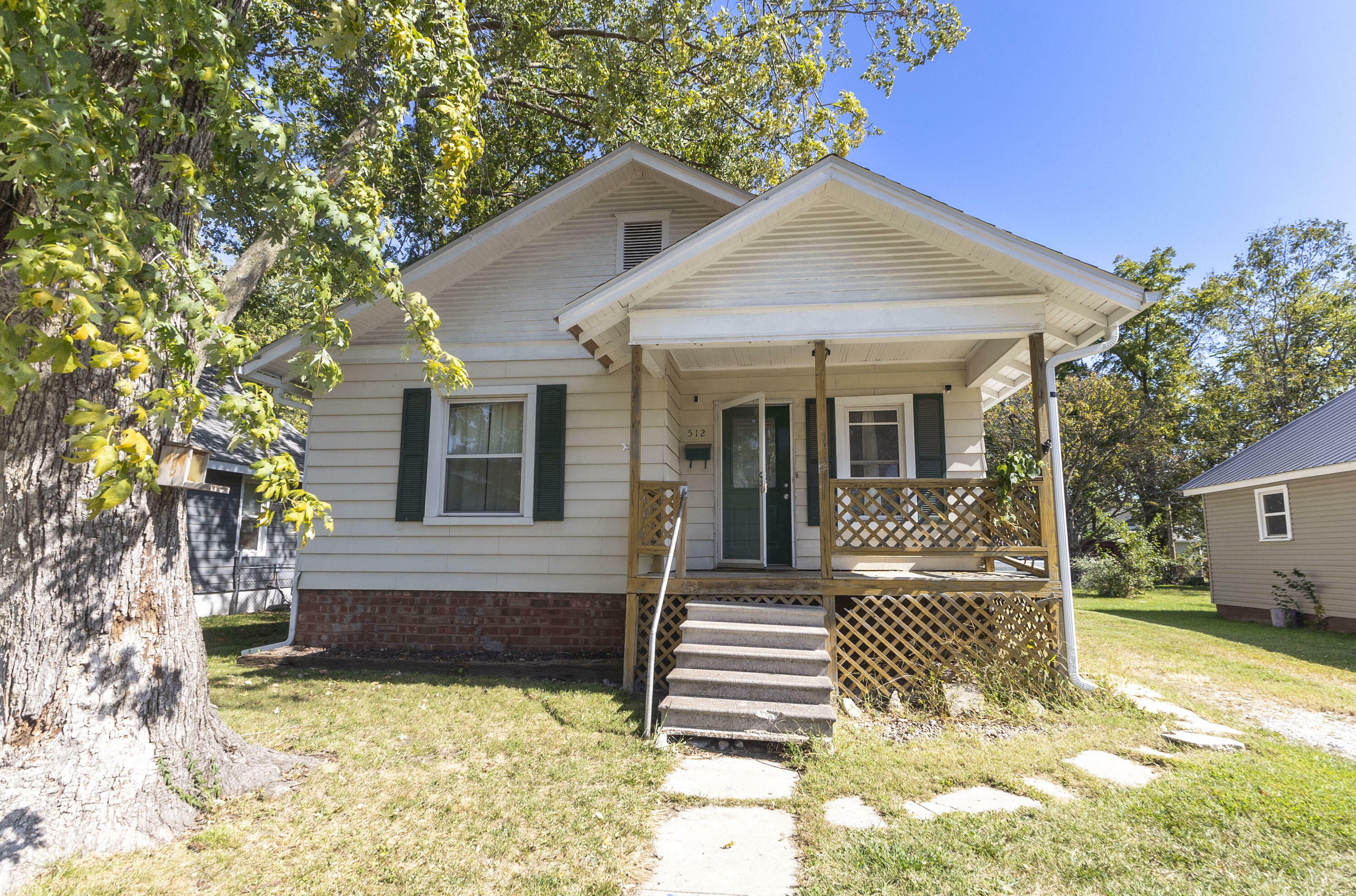 512 Monroe Ave  Moberly MO 65270 photo