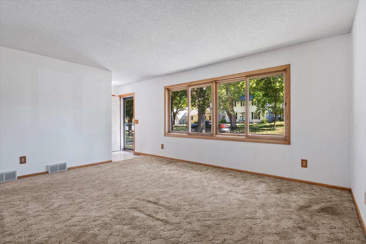 Property Photo:  3815 Abbott Avenue N  MN 55422 