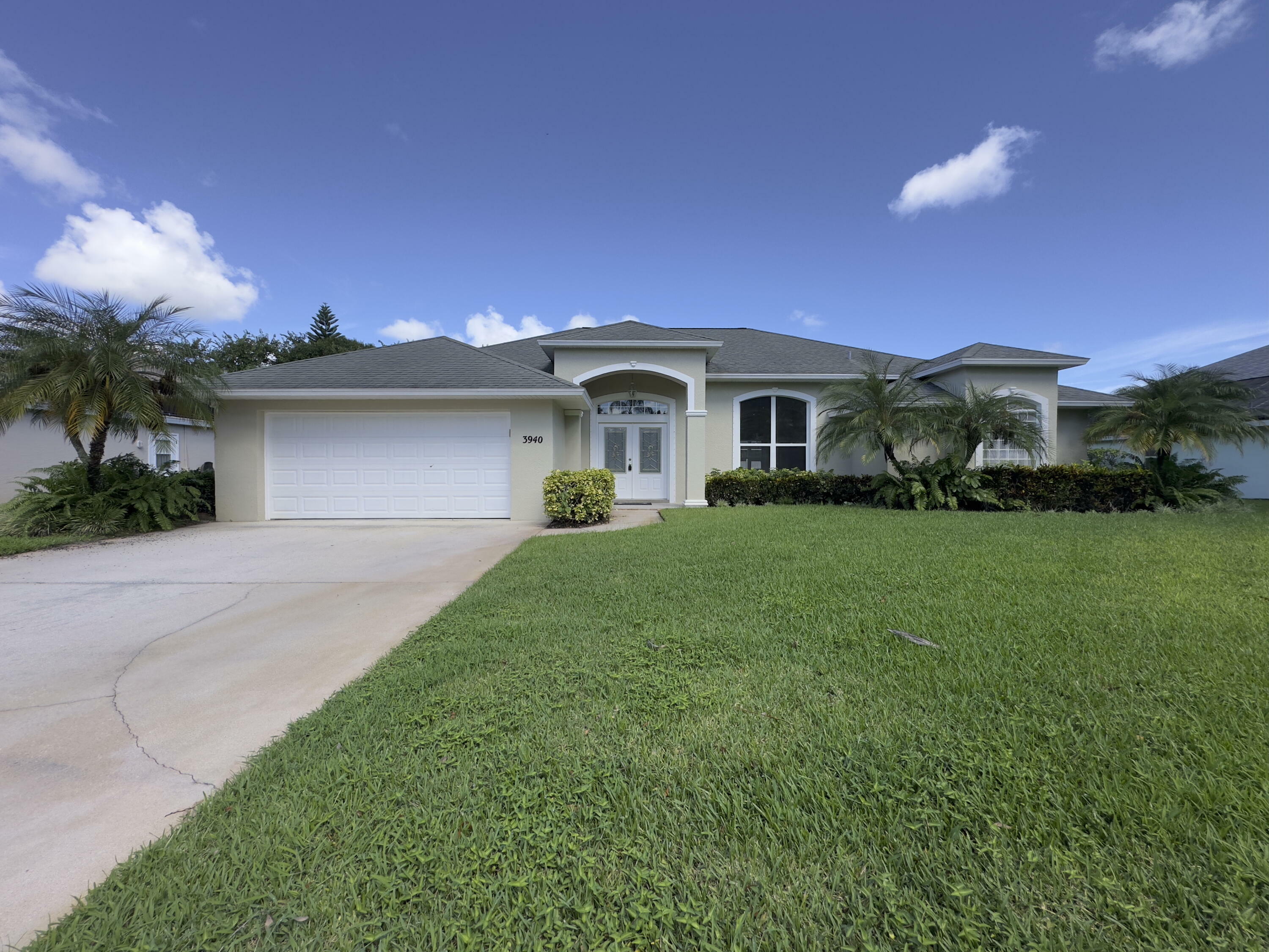 3940 8th Place  Vero Beach FL 32960 photo