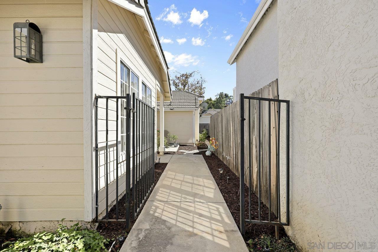 Property Photo:  10416 Rancho Carmel Dr  CA 92128 