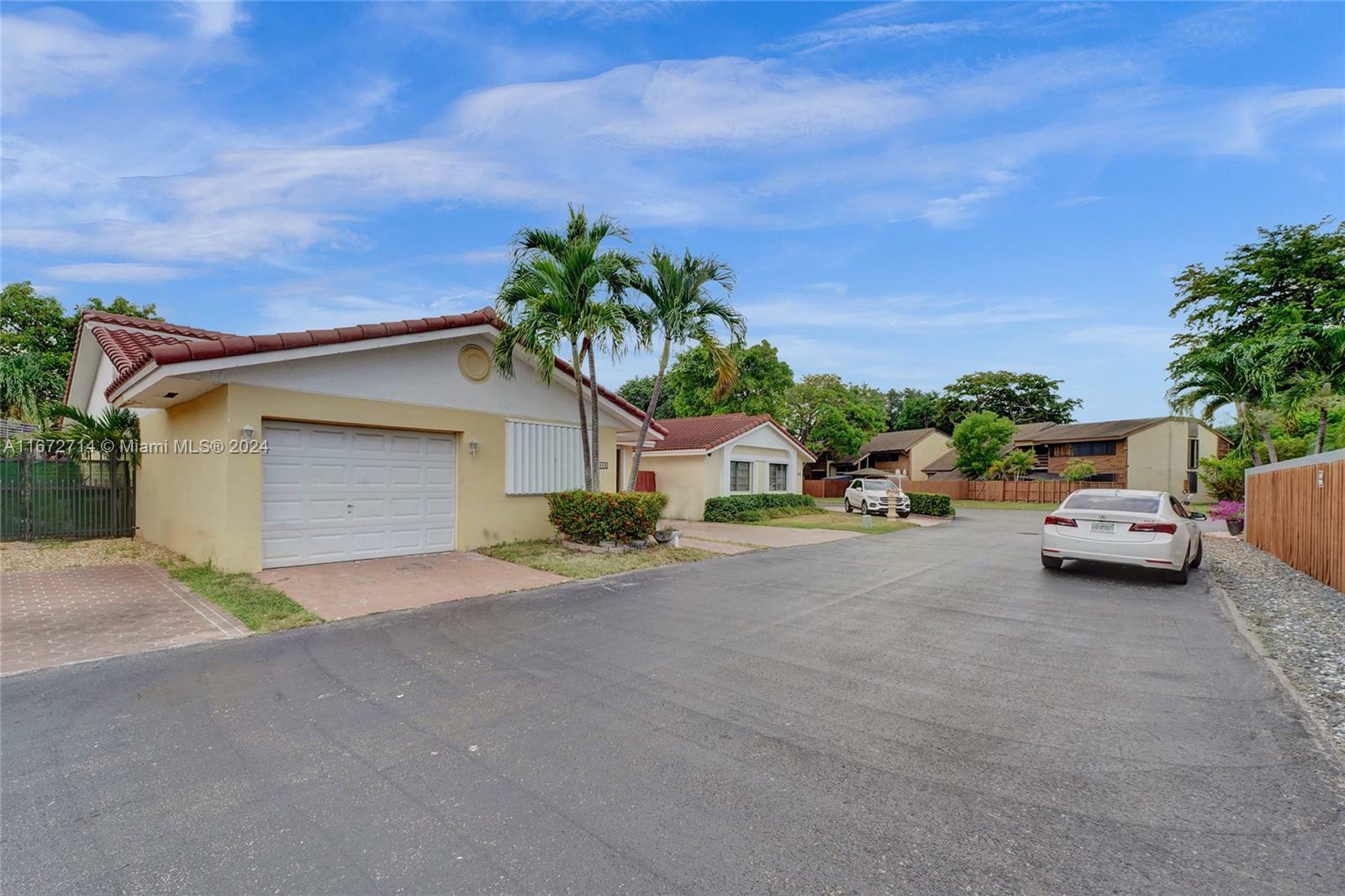 Property Photo:  7480 SW 114th Pl  FL 33173 