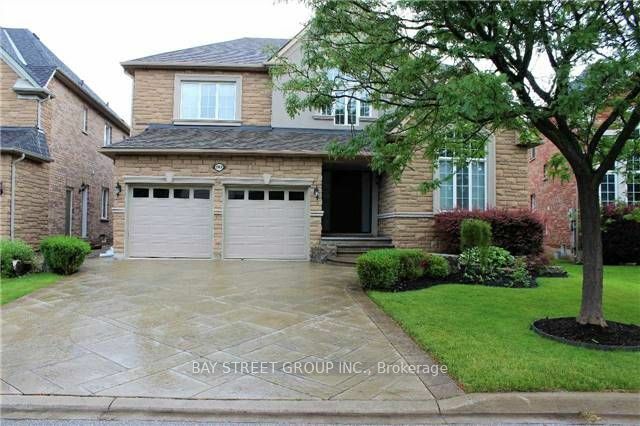 Property Photo:  2363 Valley Forest Way  ON L6H 6W8 