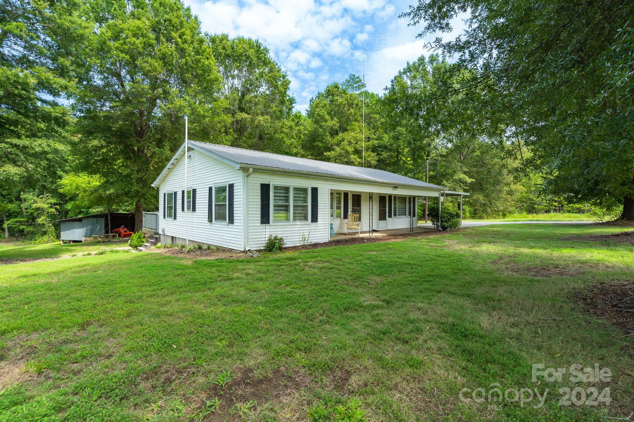 Property Photo:  1134 Jubilee Road  NC 27299 