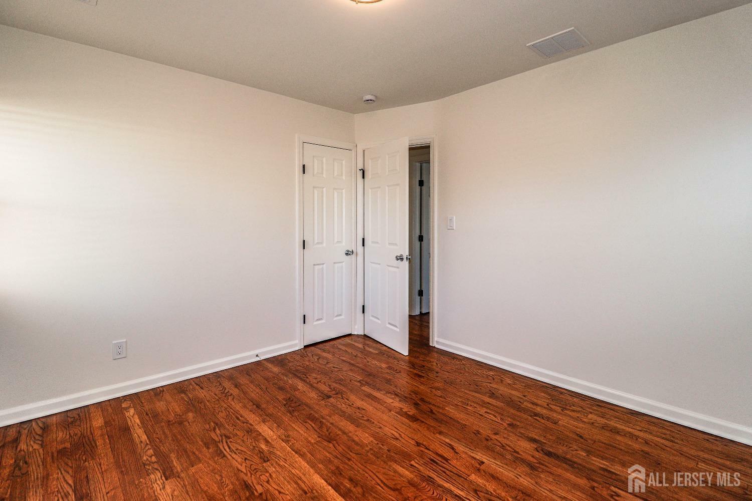 Property Photo:  298 Central Avenue 4A  NJ 08817 