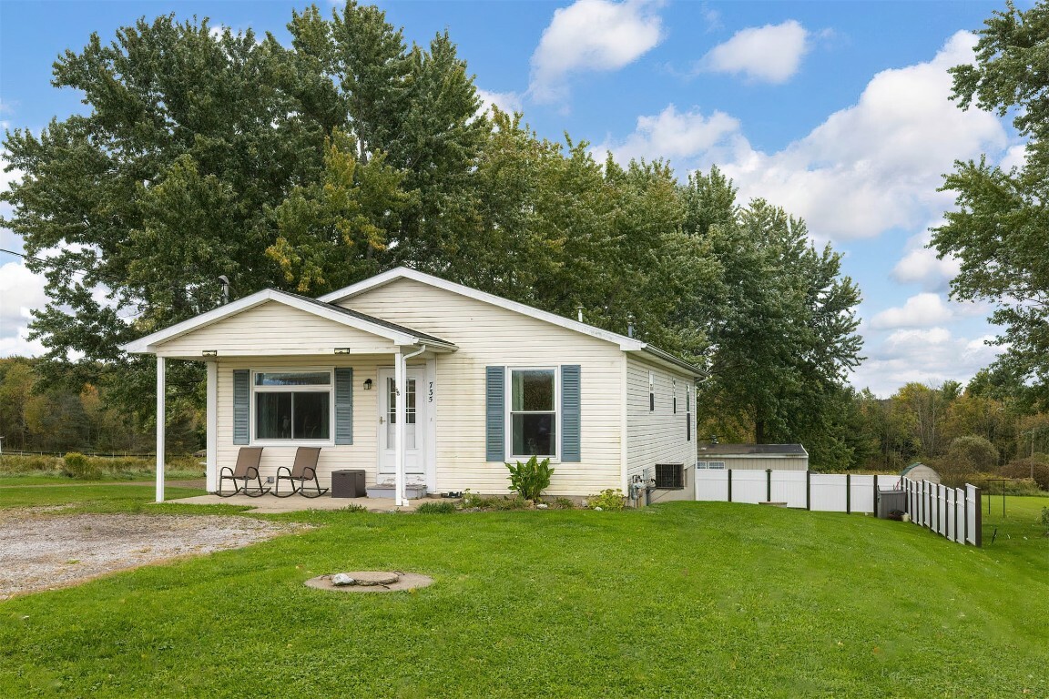 Property Photo:  735 Zwilling Road W  PA 16509 