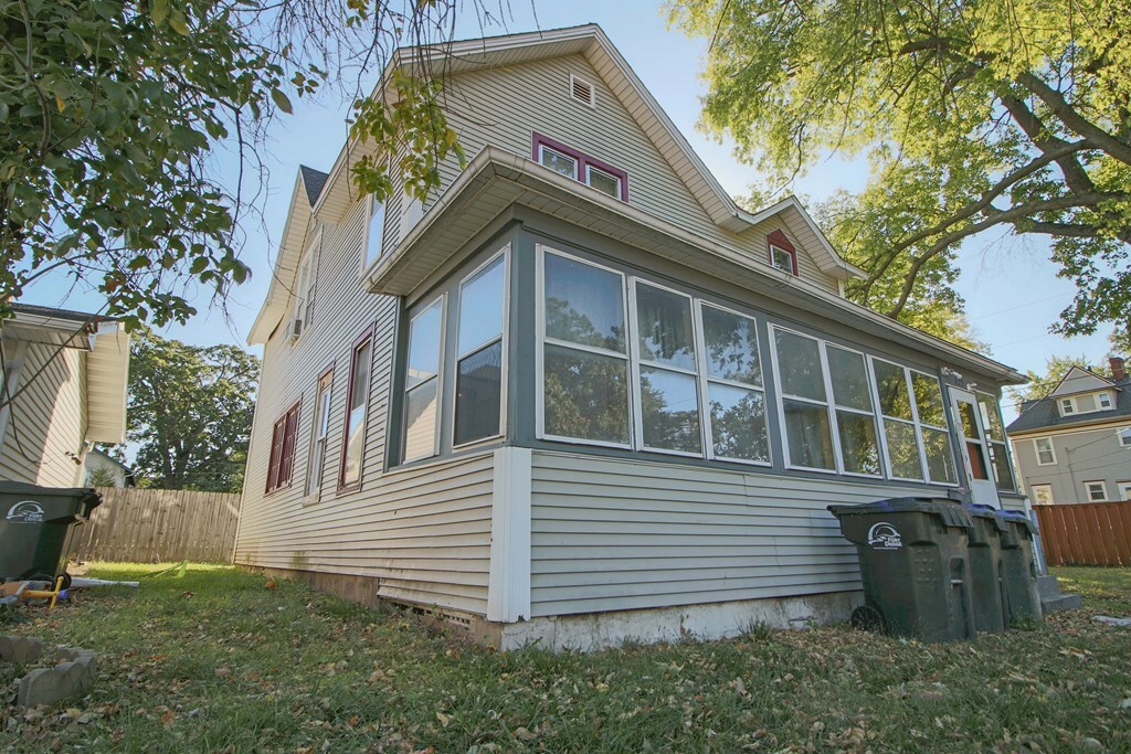 Property Photo:  623 N 10th St.  IA 50501 