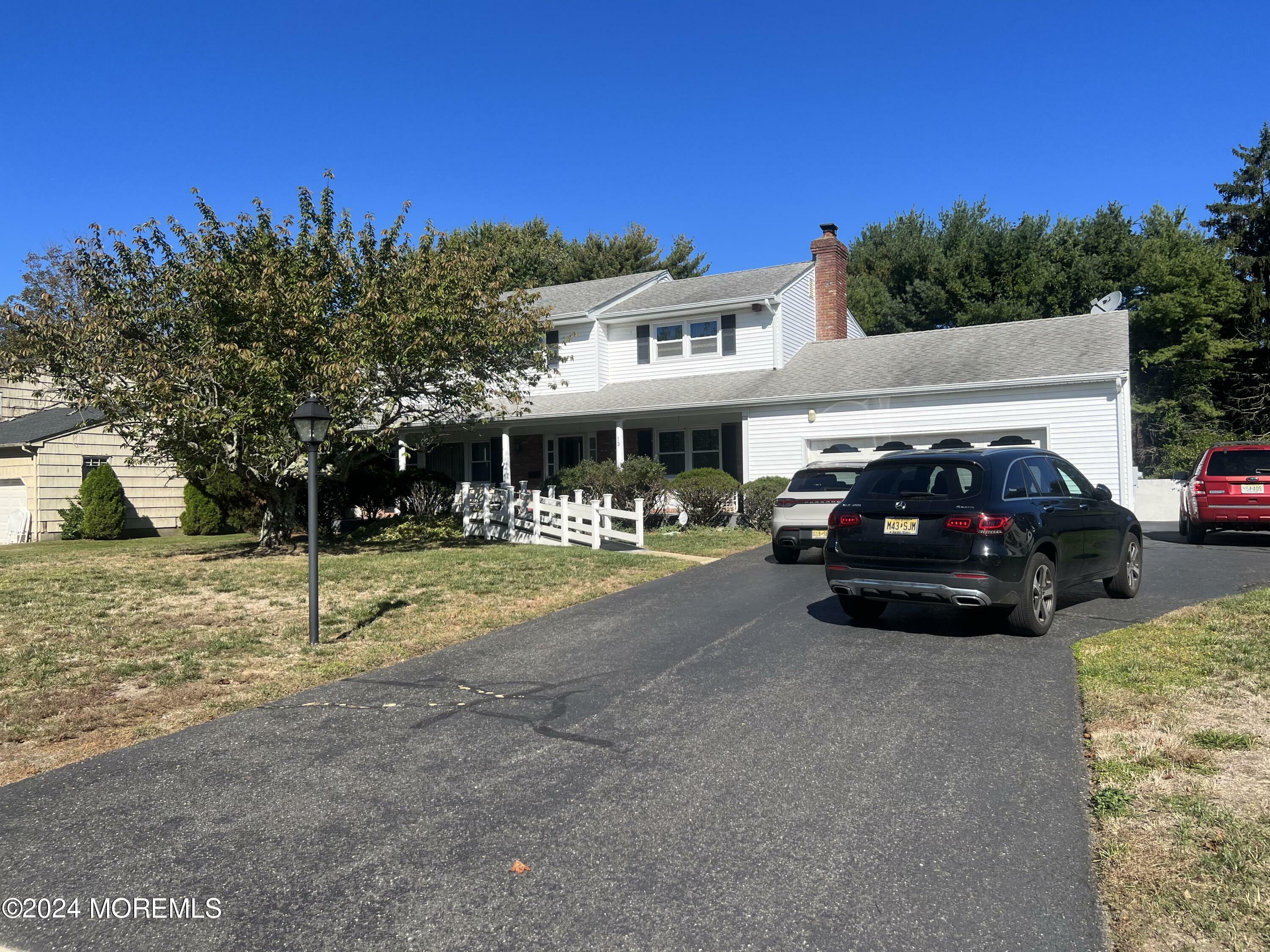 Property Photo:  13 Harbor Court  NJ 07764 