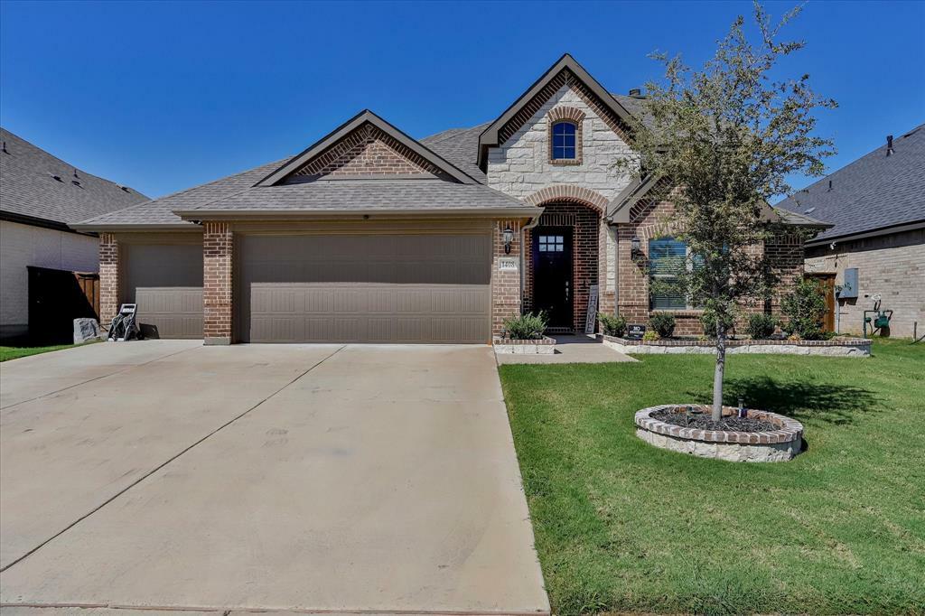 Property Photo:  1408 Evening Primrose Drive  TX 76063 