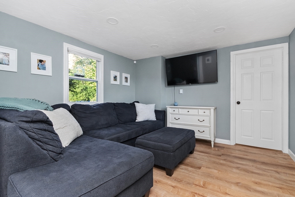 Property Photo:  461 W Water St  MA 02370 