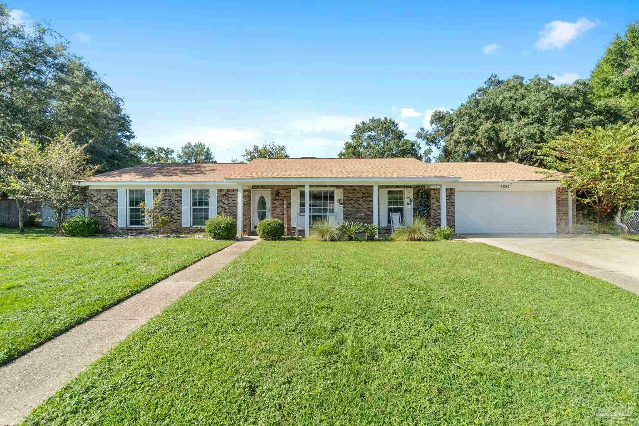 Property Photo:  4253 Croydon Rd  FL 32514 