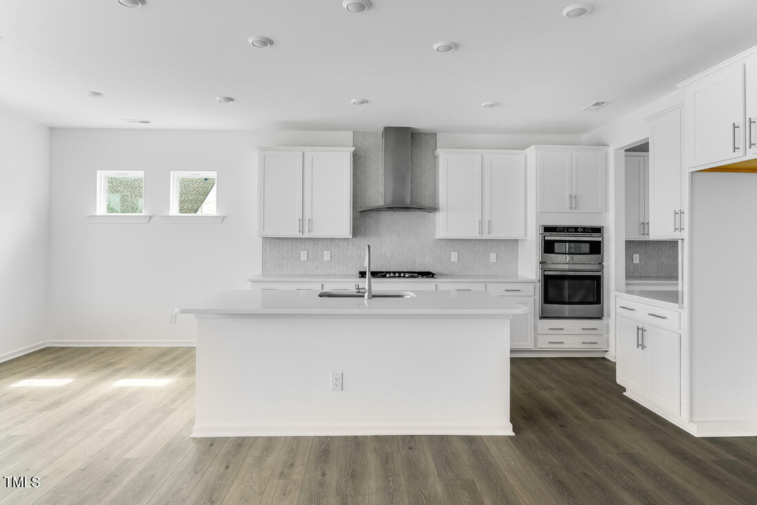 Property Photo: 929 Kinglet House Road NC 27545