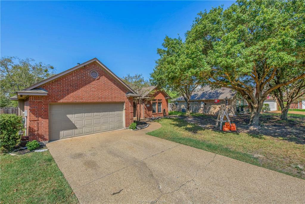 Property Photo:  5705 Timberton Drive  TX 77802 