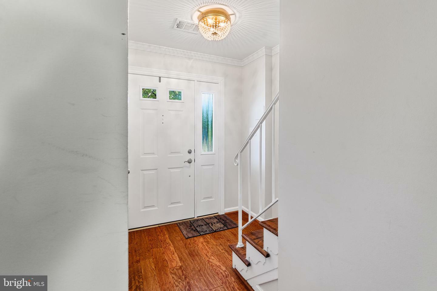 Property Photo:  1927 N Woodley Street  VA 22207 