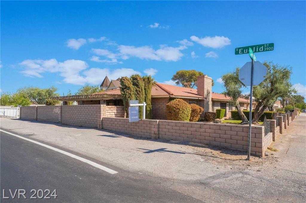 Property Photo:  2510 East Saddle Avenue  NV 89121 