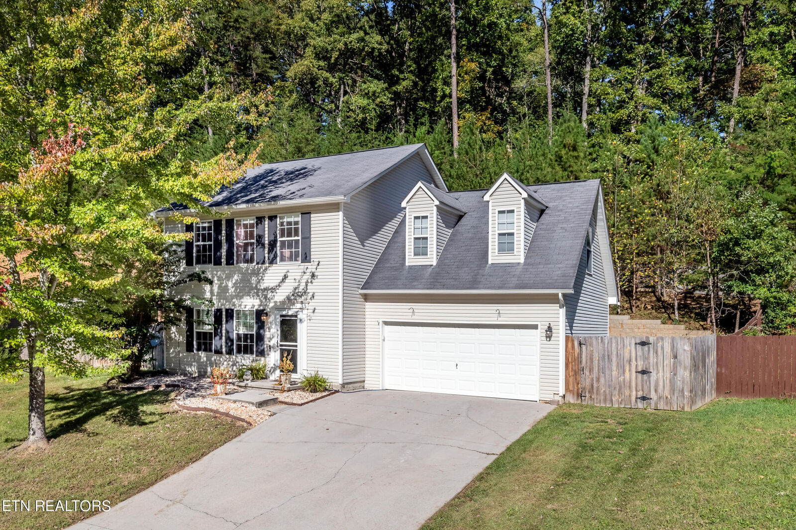 Property Photo:  424 Dogwood Glen Lane  TN 37849