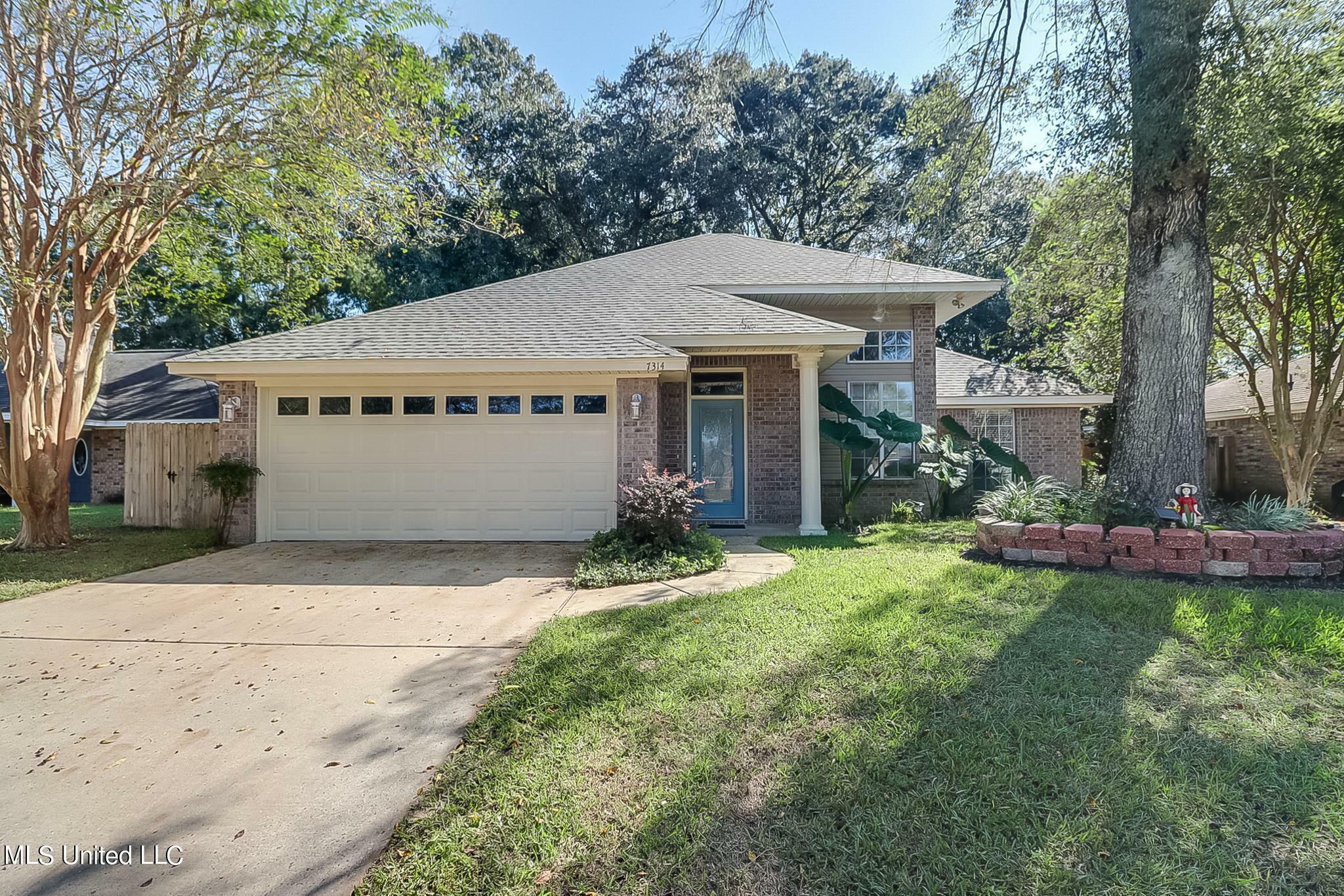 Property Photo:  7314 W Falcon Circle  MS 39564 