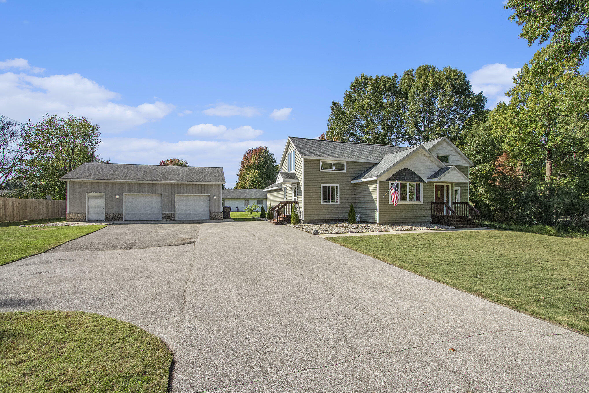 Property Photo:  9030 Southplain Drive  MI 49106 